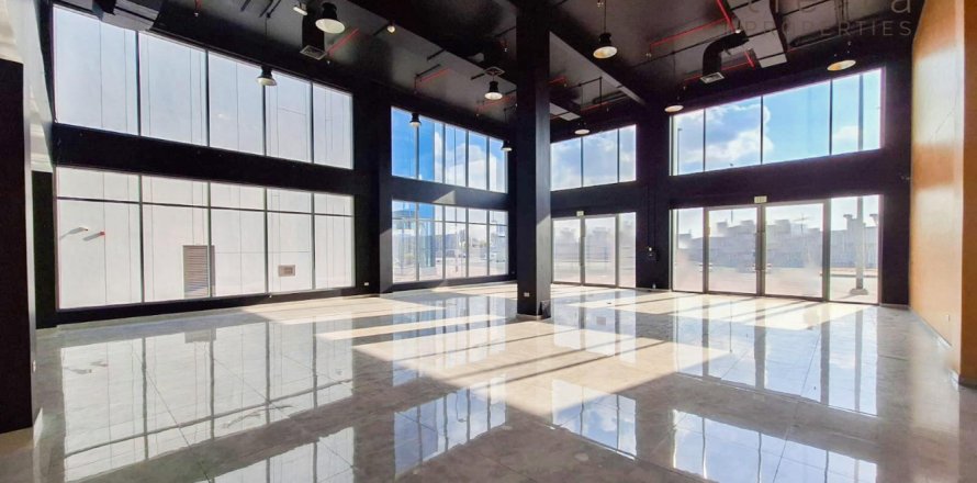 613.2m² Commercial property in Al Barsha, UAE No. 48812