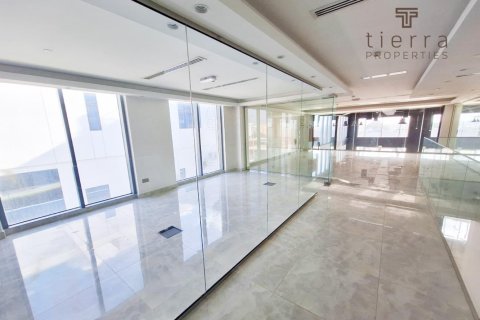 613.2m² Commercial property in Al Barsha, UAE No. 48812 11