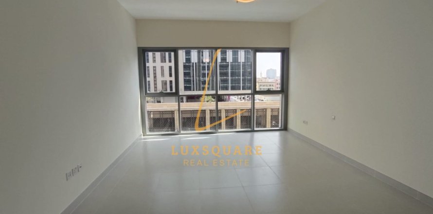 Apartment de 3 dormitorios en Deira, UAE No. 224321