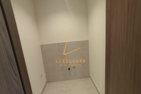 Apartment de 3 dormitorios en Deira, UAE No. 224321 11