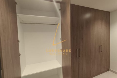 Apartment de 3 dormitorios en Deira, UAE No. 224321 10