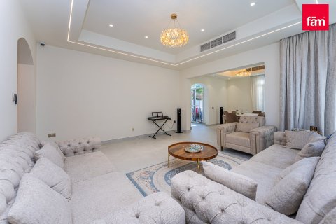 Villa de 4 dormitorios en Dubai, UAE No. 223676 4