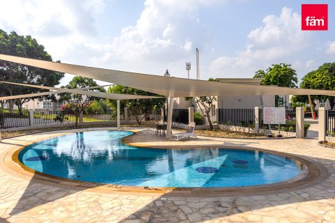 Villa de 4 dormitorios en Dubai, UAE No. 223676 26