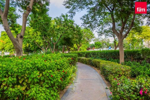 Villa de 4 dormitorios en Dubai, UAE No. 223676 30