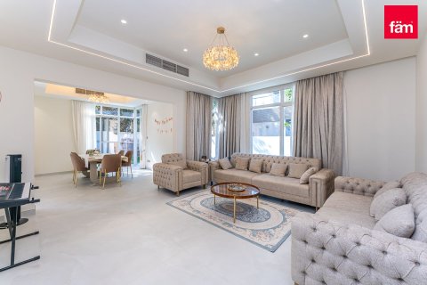 Villa de 4 dormitorios en Dubai, UAE No. 223676 5