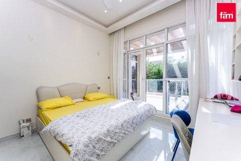 Villa de 4 dormitorios en Dubai, UAE No. 223676 27