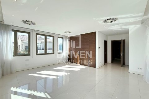 Вилла с 6 спальнями в Signature Villas, ОАЭ №202845 13