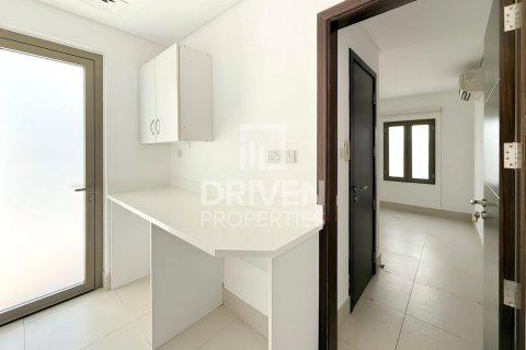Вилла с 6 спальнями в Signature Villas, ОАЭ №202845 21