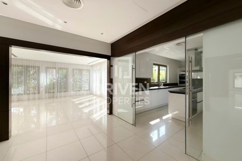 Вилла с 6 спальнями в Signature Villas, ОАЭ №202845 18