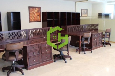 Office de 101.1m² en The Citadel Tower, UAE No. 11095 7