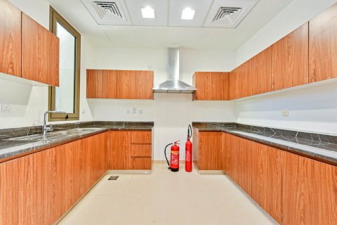 Villa de 3 dormitorios en Mirdif, UAE No. 223465 10