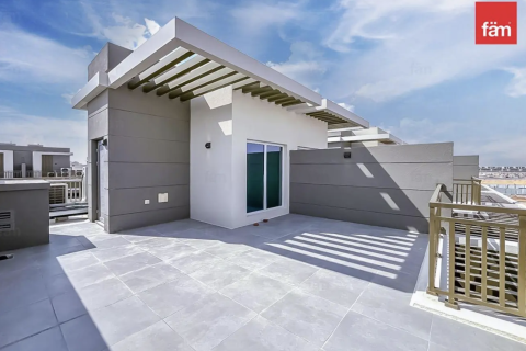 3 bedrooms Townhouse in Dubai, UAE No. 184483