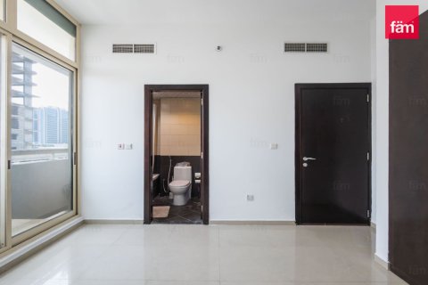 Квартира с 2 спальнями в Dubai Sports City, ОАЭ №216648 10