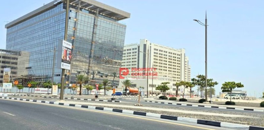 Shop de 82m² en Maritime City, UAE No. 39598