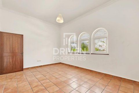 5 bedrooms Villa in The Villa, UAE No. 212450 6