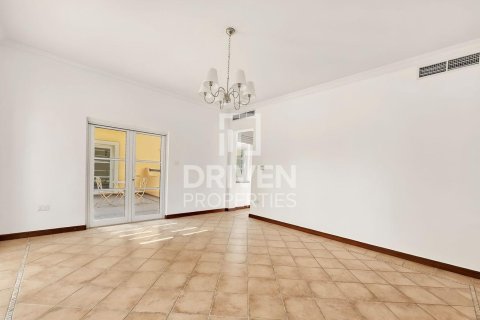 5 bedrooms Villa in The Villa, UAE No. 212450 18