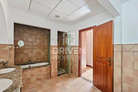 5 bedrooms Villa in The Villa, UAE No. 212450 26