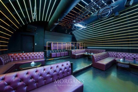 358.2m² Commercial property in Business Bay, UAE No. 81729 23