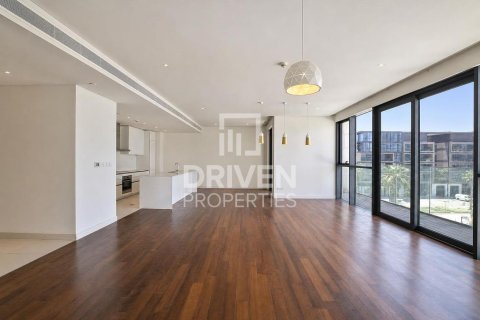 3 bedrooms Apartment in Al Wasl, UAE No. 217576