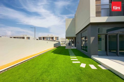 Villa de 4 dormitorios en Dubai, UAE No. 223731 23