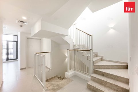 Villa de 4 dormitorios en Dubai, UAE No. 223731 15