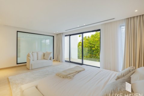Villa de 4 dormitorios en Jumeirah Islands, UAE No. 48719 11
