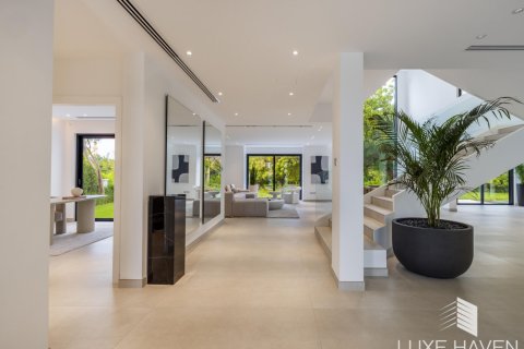 Villa de 4 dormitorios en Jumeirah Islands, UAE No. 48719 24