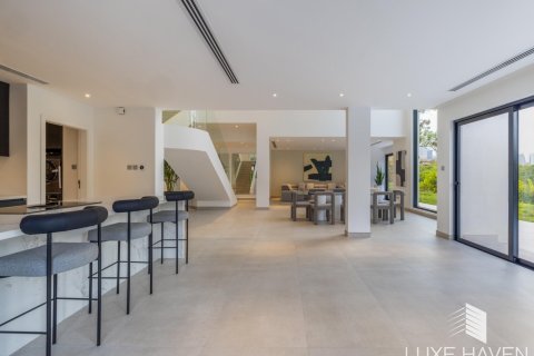 Villa de 4 dormitorios en Jumeirah Islands, UAE No. 48719 30