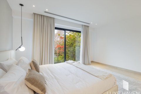 Villa de 4 dormitorios en Jumeirah Islands, UAE No. 48719 20