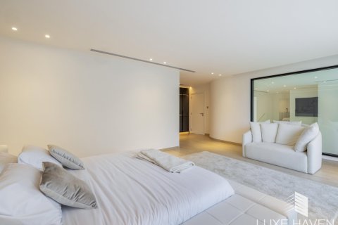 Villa de 4 dormitorios en Jumeirah Islands, UAE No. 48719 12