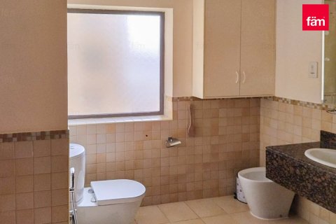 Appartement de 3 chambres à Dubai, UAE No. 222077 16