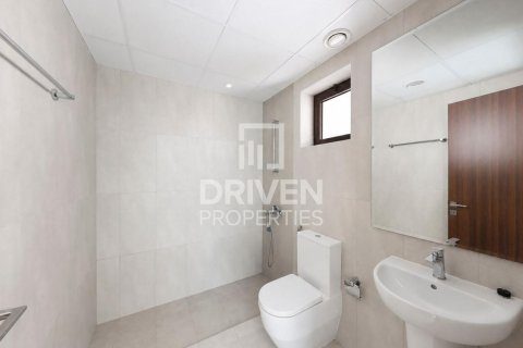 Townhouse de 4 dormitorios en District 11, UAE No. 223210 18
