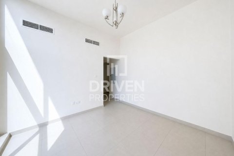 Townhouse de 4 dormitorios en District 11, UAE No. 223210 13