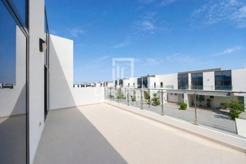 Townhouse de 4 dormitorios en District 11, UAE No. 223210 20