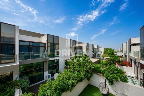 Townhouse de 4 dormitorios en District 11, UAE No. 223210 25