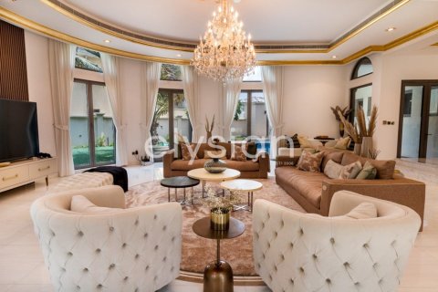 Villa de 5 dormitorios en Signature Villas, UAE No. 64975 18