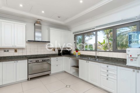 Villa de 5 dormitorios en Signature Villas, UAE No. 64975 8