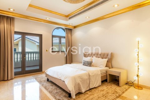 Villa de 5 dormitorios en Signature Villas, UAE No. 64975 10