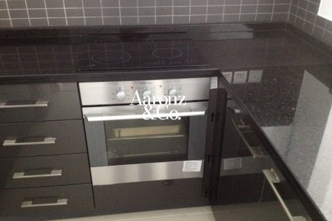 Apartment de 1 dormitorio en Silverene Tower B, UAE No. 220987 5