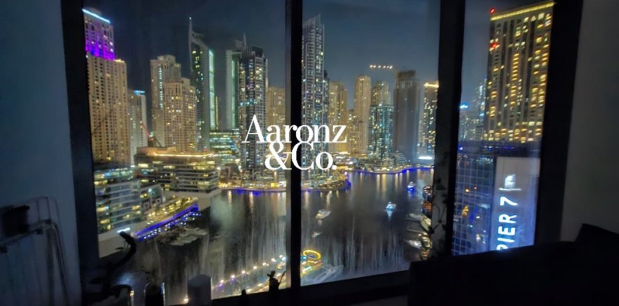 Apartment de 1 dormitorio en Silverene Tower B, UAE No. 220987