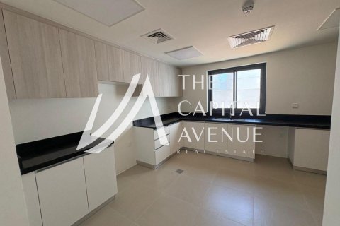 6 bedrooms Villa in Al Shamkha, UAE No. 221790 4