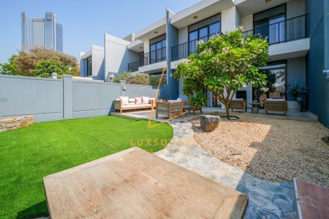 3 bedrooms Villa in Motor City, UAE No. 224328 29