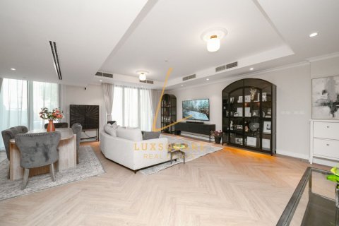 3 bedrooms Villa in Motor City, UAE No. 224328 3