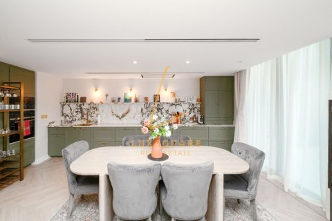 3 bedrooms Villa in Motor City, UAE No. 224328 4