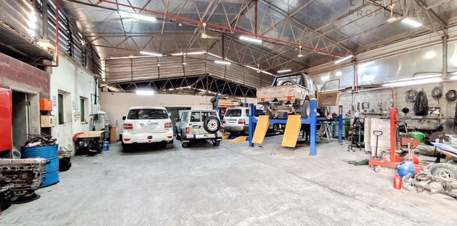 Warehouse de 427.4m² en Ras Al Khor Industrial, UAE No. 38880