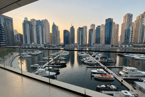 Apartment de 3 dormitorios en Vida Residences Dubai Marina, UAE No. 215377 4
