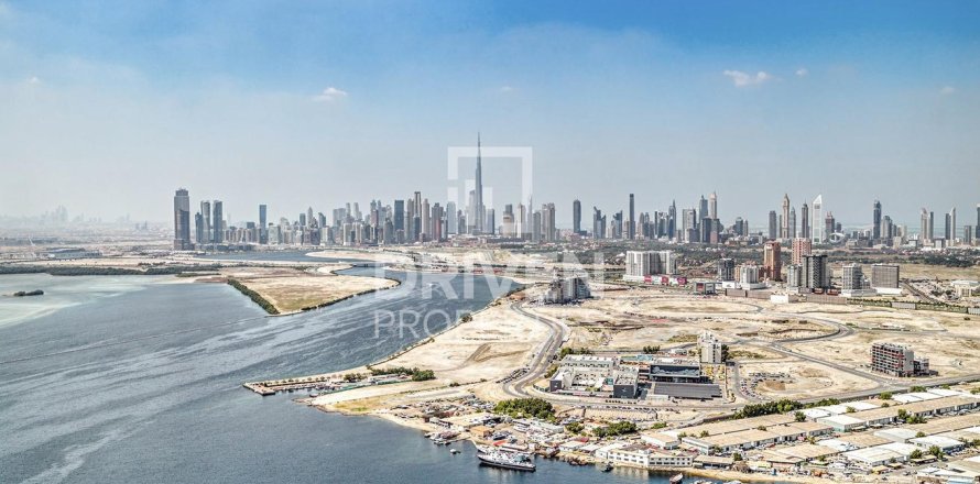 Appartement de 2 chambres à Address Harbour Point, UAE No. 217985