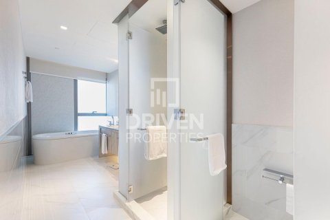 Appartement de 2 chambres à Address Harbour Point, UAE No. 217985 11