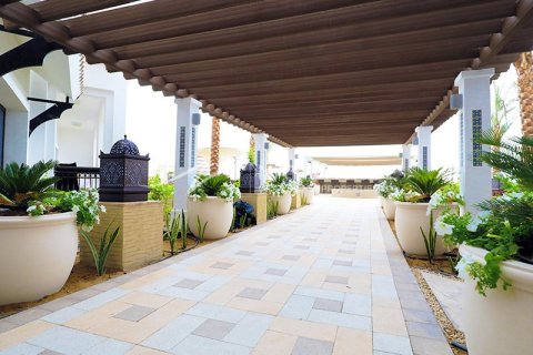 3 bedrooms Apartment in Abu Dhabi, UAE No. 89341 7