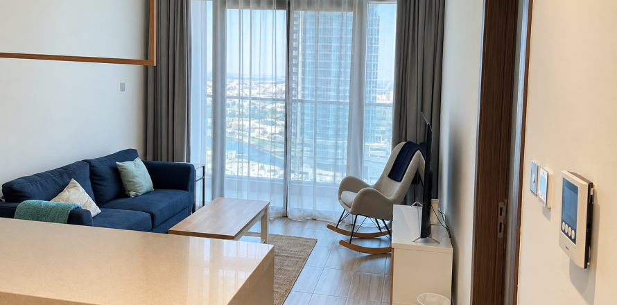 1 bedroom Apartment in Jumeirah Lake Towers, UAE No. 213034